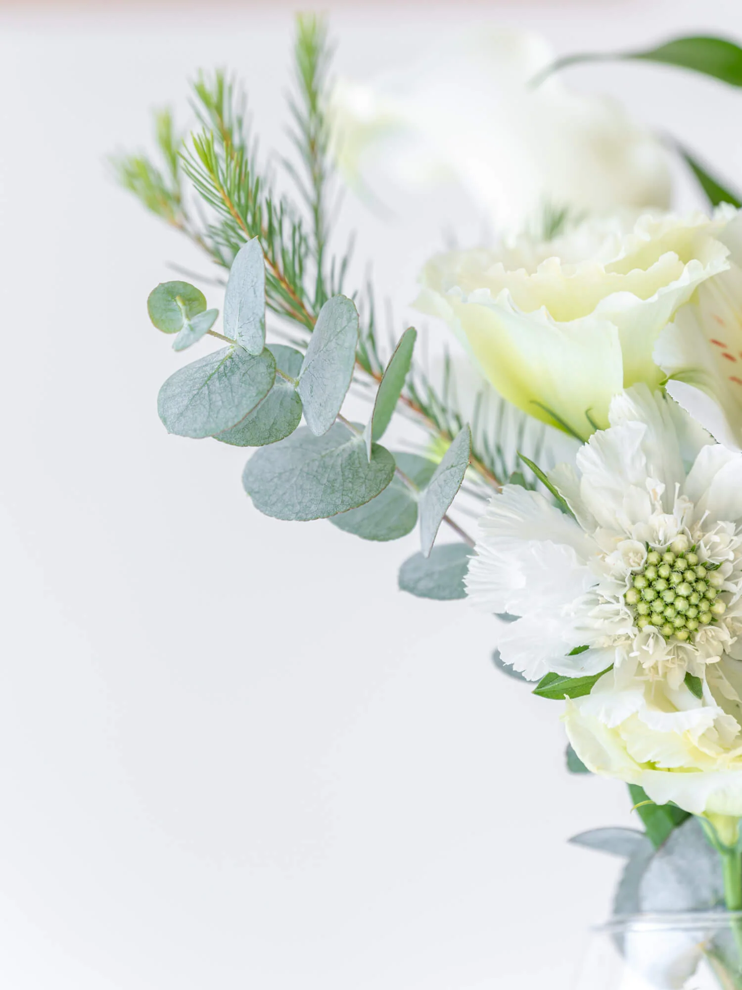 【店舗配送】フローリストにおまかせ 季節の花束 S - グリーン - - Image 15