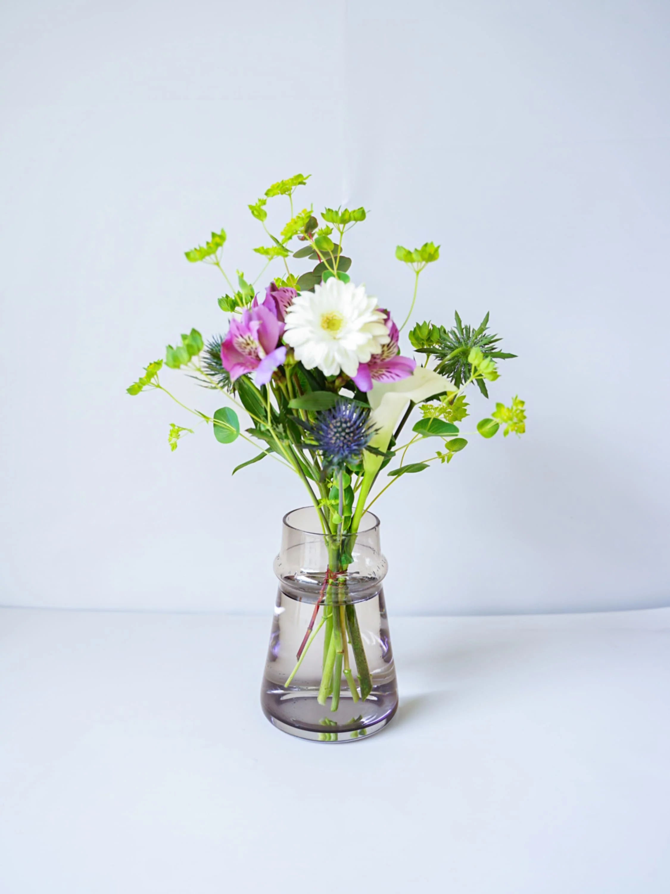 【店舗配送】フローリストにおまかせ 季節の花束 S - ミックス - - Image 26