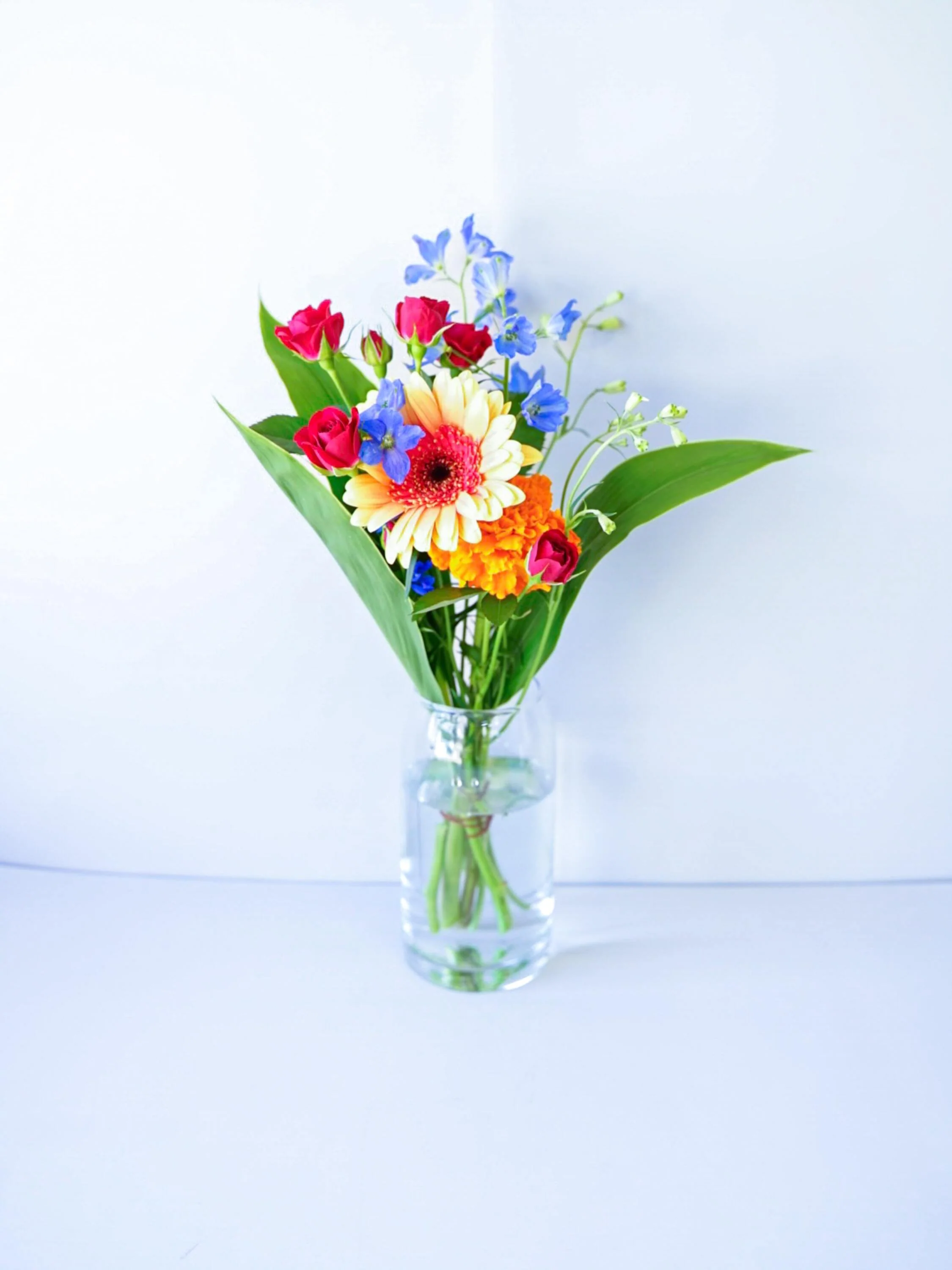 【店舗配送】フローリストにおまかせ 季節の花束 S - ミックス - - Image 34