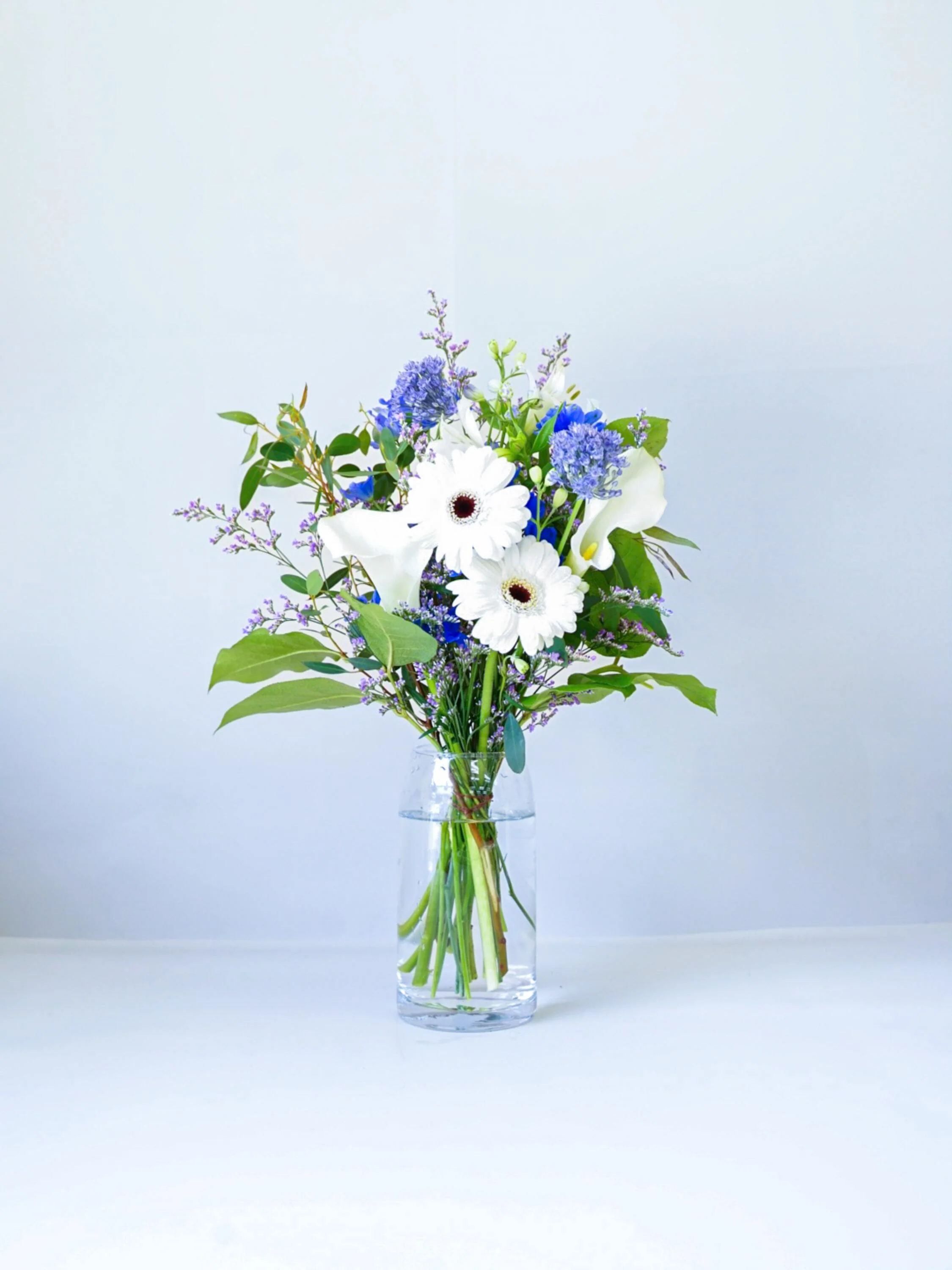 フローリストにおまかせ 季節の花束 M - ブルー - - Image 17