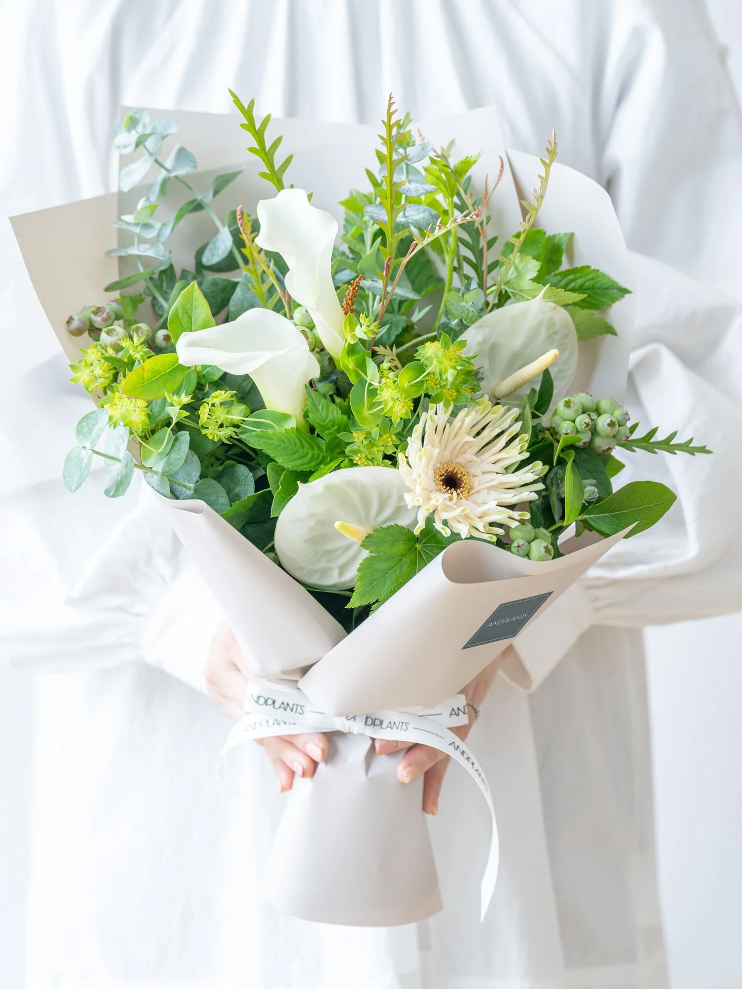 フローリストにおまかせ 季節の花束 M - グリーン&ホワイト - - Image 7