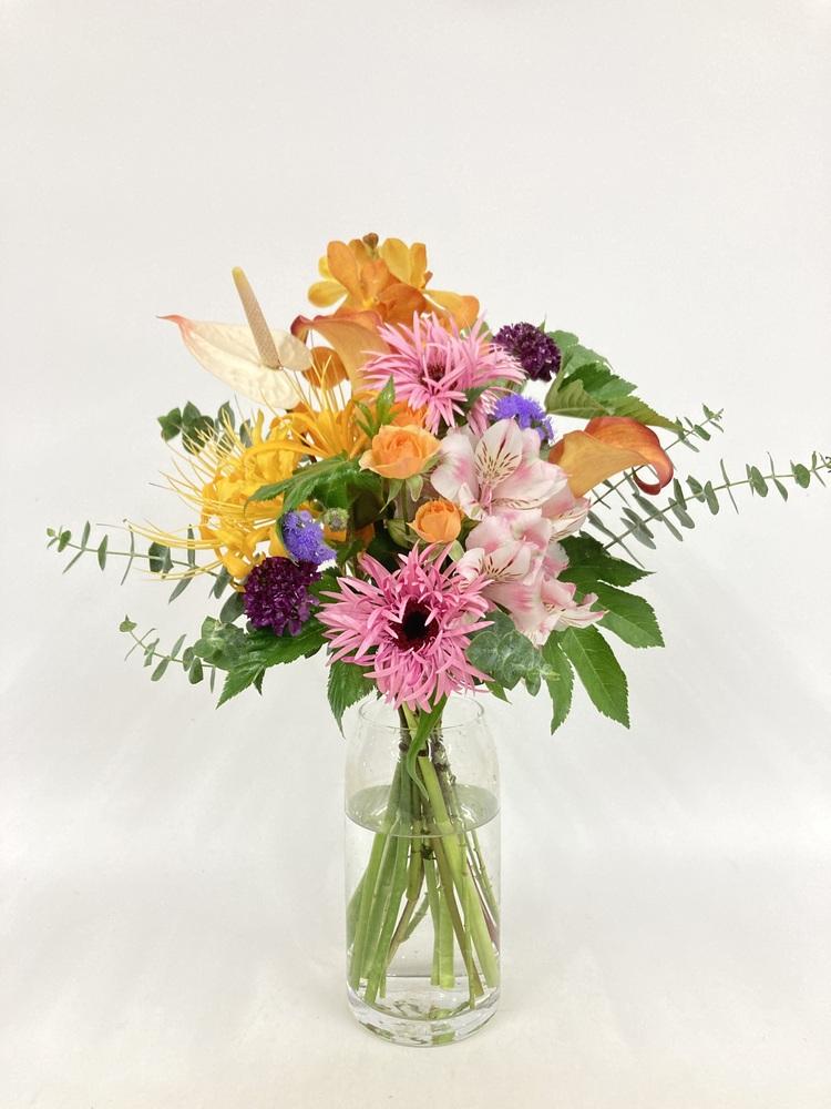 フローリストにおまかせ 季節の花束 M - ミックス - - Image 29