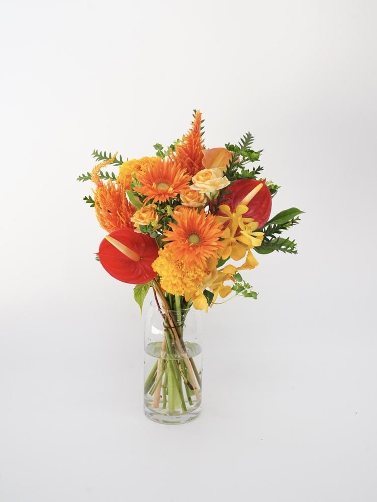 フローリストにおまかせ 季節の花束 M - オレンジ - - Image 25