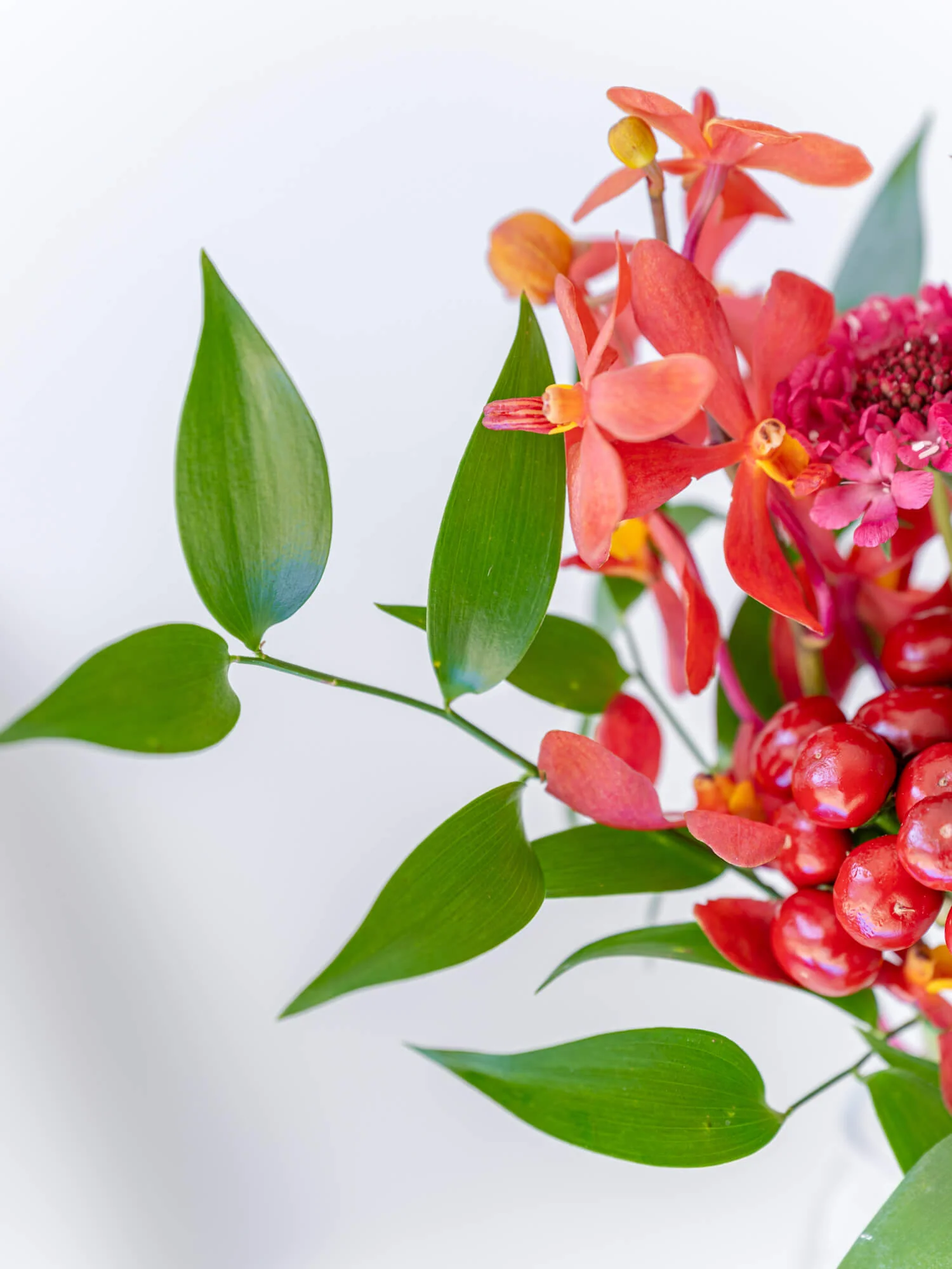 フローリストにおまかせ 季節の花束 S - レッド - - Image 8