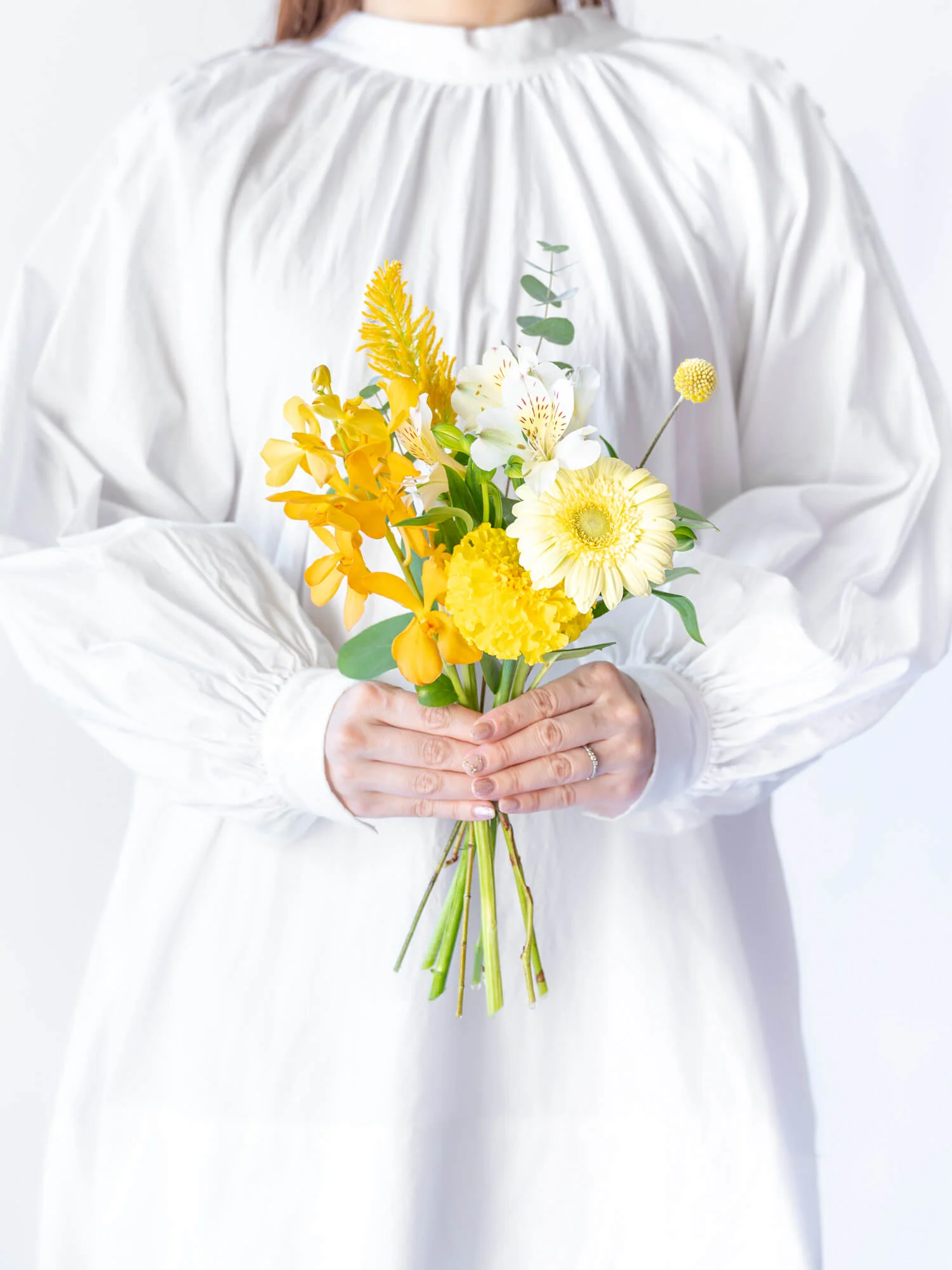 フローリストにおまかせ 季節の花束 S - イエロー - - Image 3