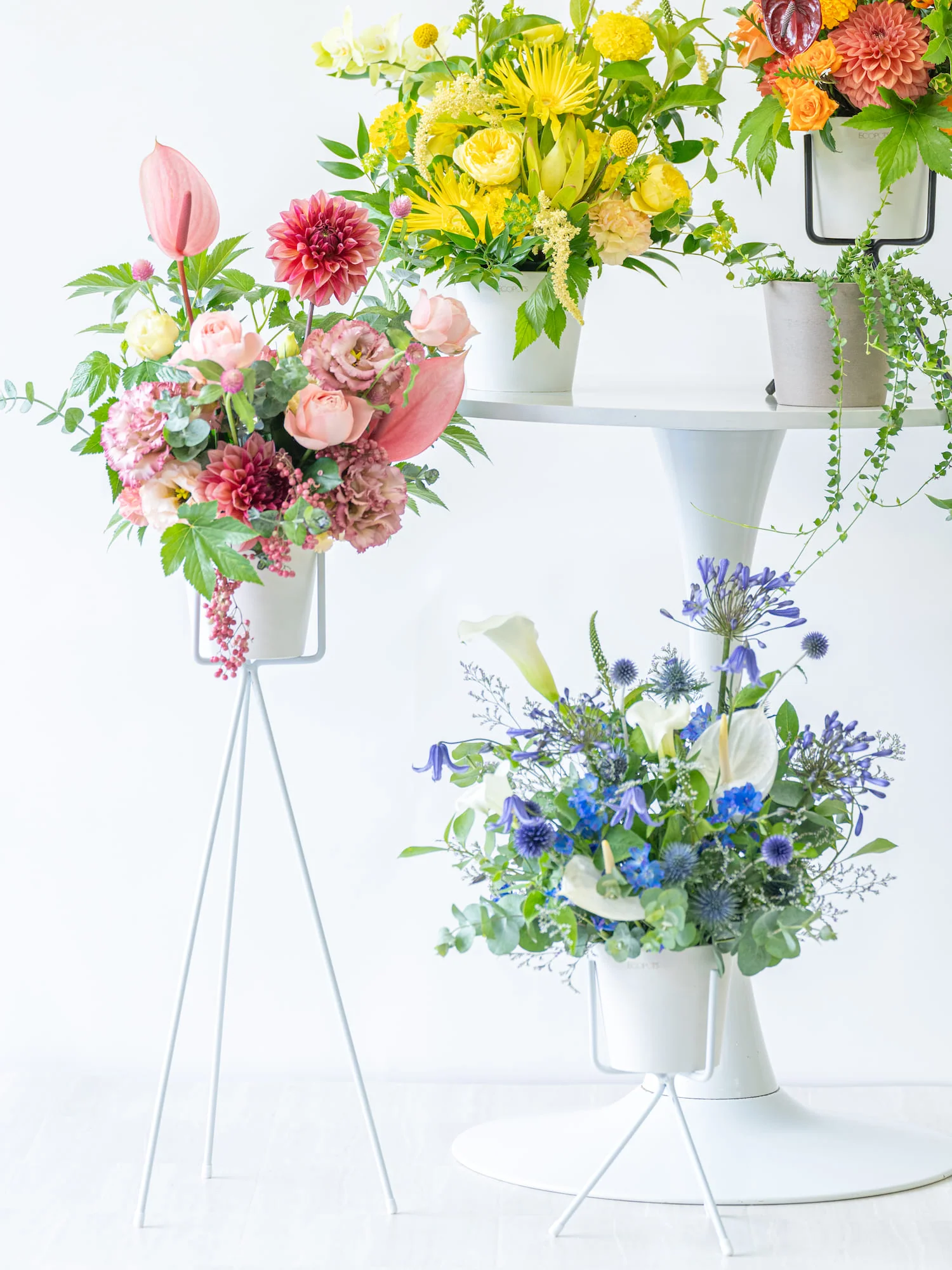 季節のおまかせ生花アレンジ L - グリーン&ホワイト - - Image 27