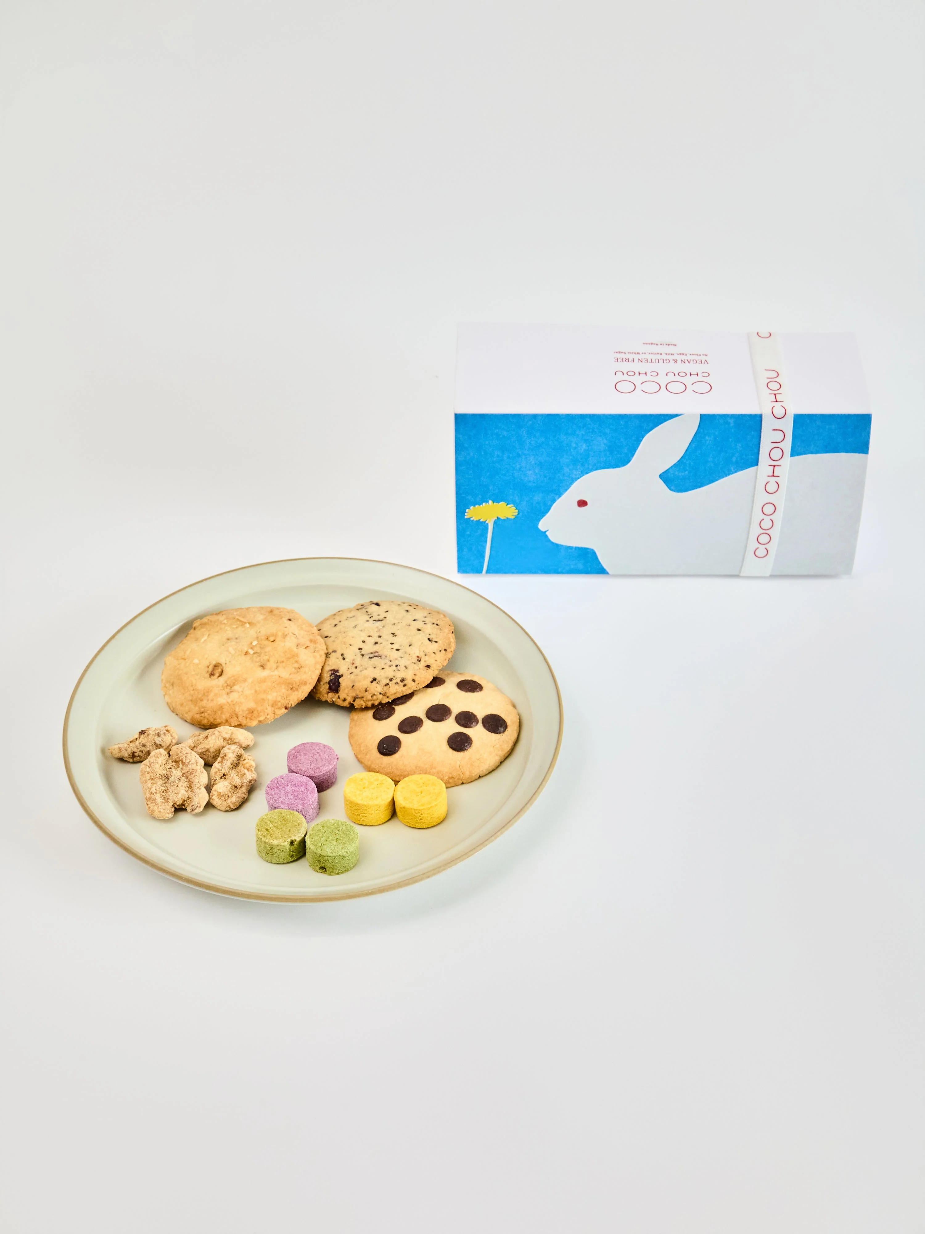【母の日】CocoChouChou「やさしい焼き菓子 詰め合わせ」とそのまま飾れる花束のセット - Image 7
