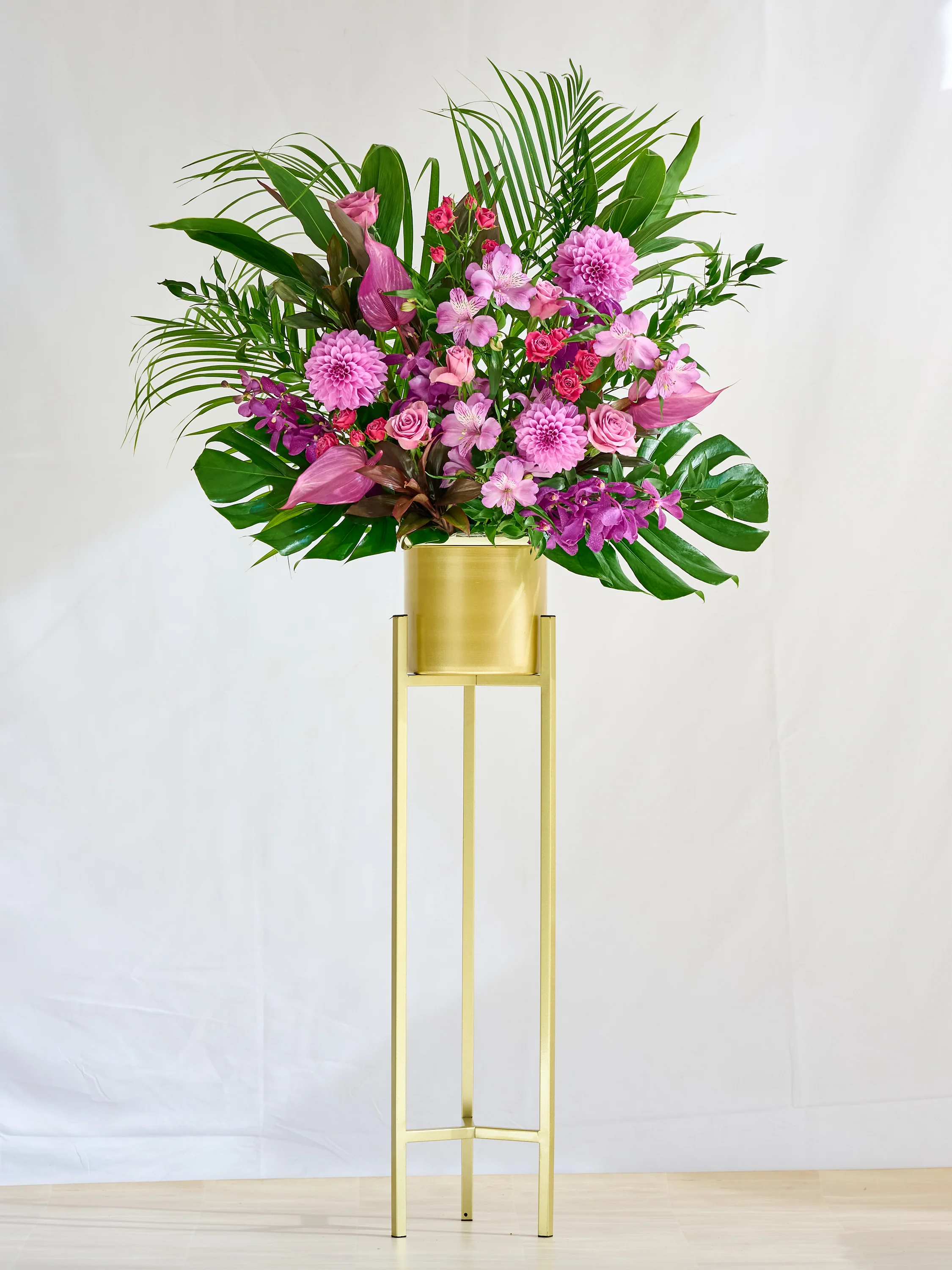 季節のおまかせスタンド花 1段 - パープル - - Image 7